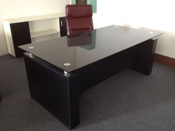 家具廠展廳換季,辦公臺 文員臺 會議臺 書柜 半價(jià)拋售 需自行安排車 文體辦公用品 powered discuz